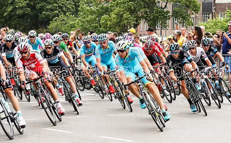 南美洲风采：足球、篮球和网球的激情碰撞